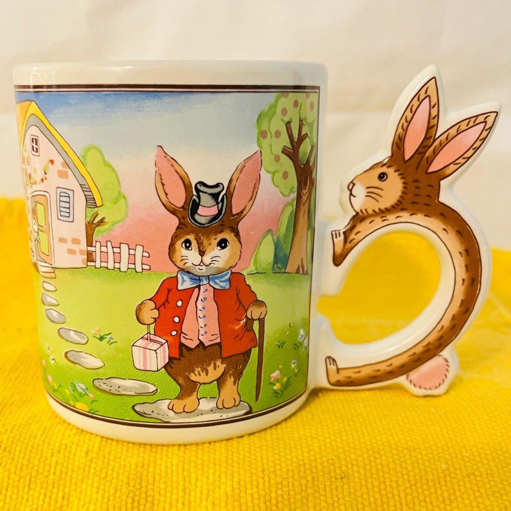 Vintage Children’s Bunny Mug. Peter Rabbit!